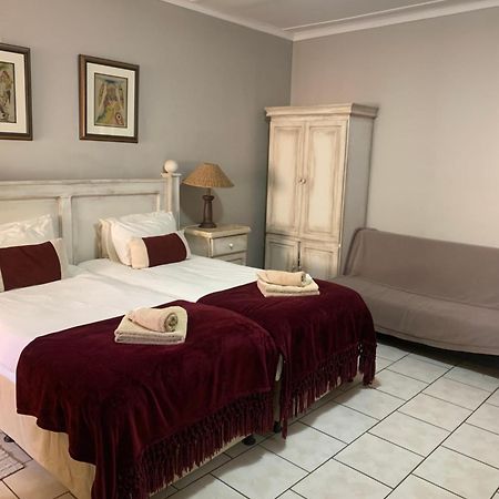 Hotel Pension Casa Africana Windhoek Eksteriør billede