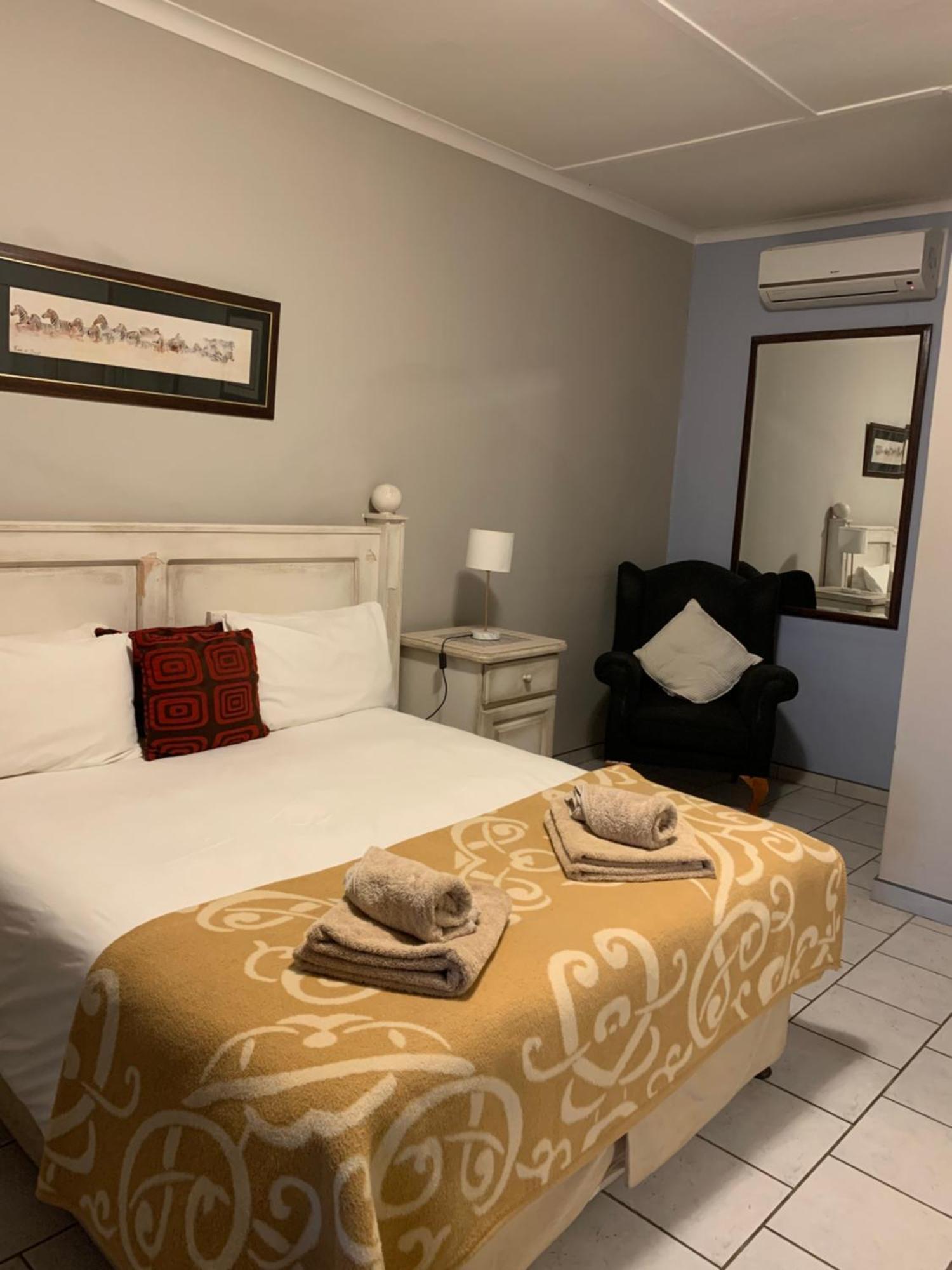 Hotel Pension Casa Africana Windhoek Eksteriør billede