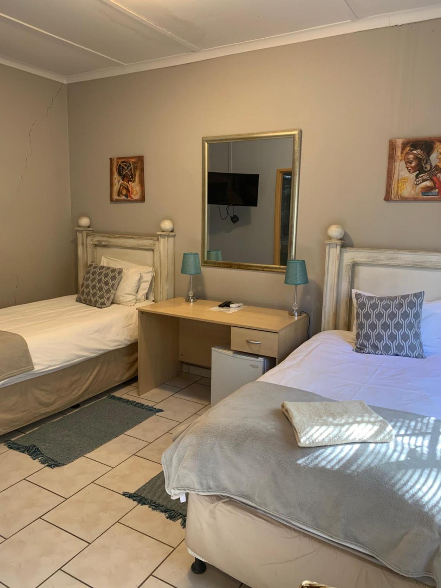 Hotel Pension Casa Africana Windhoek Eksteriør billede