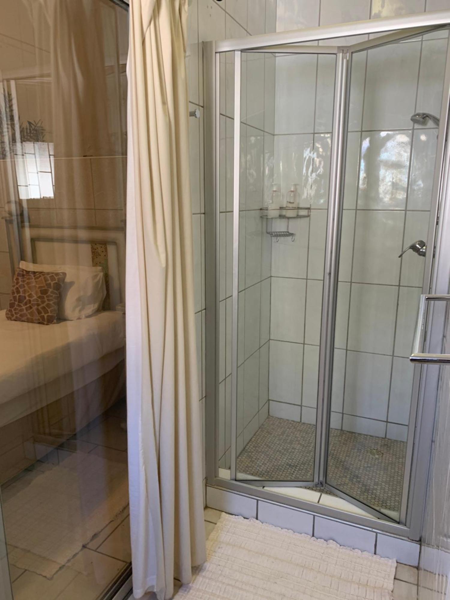 Hotel Pension Casa Africana Windhoek Eksteriør billede