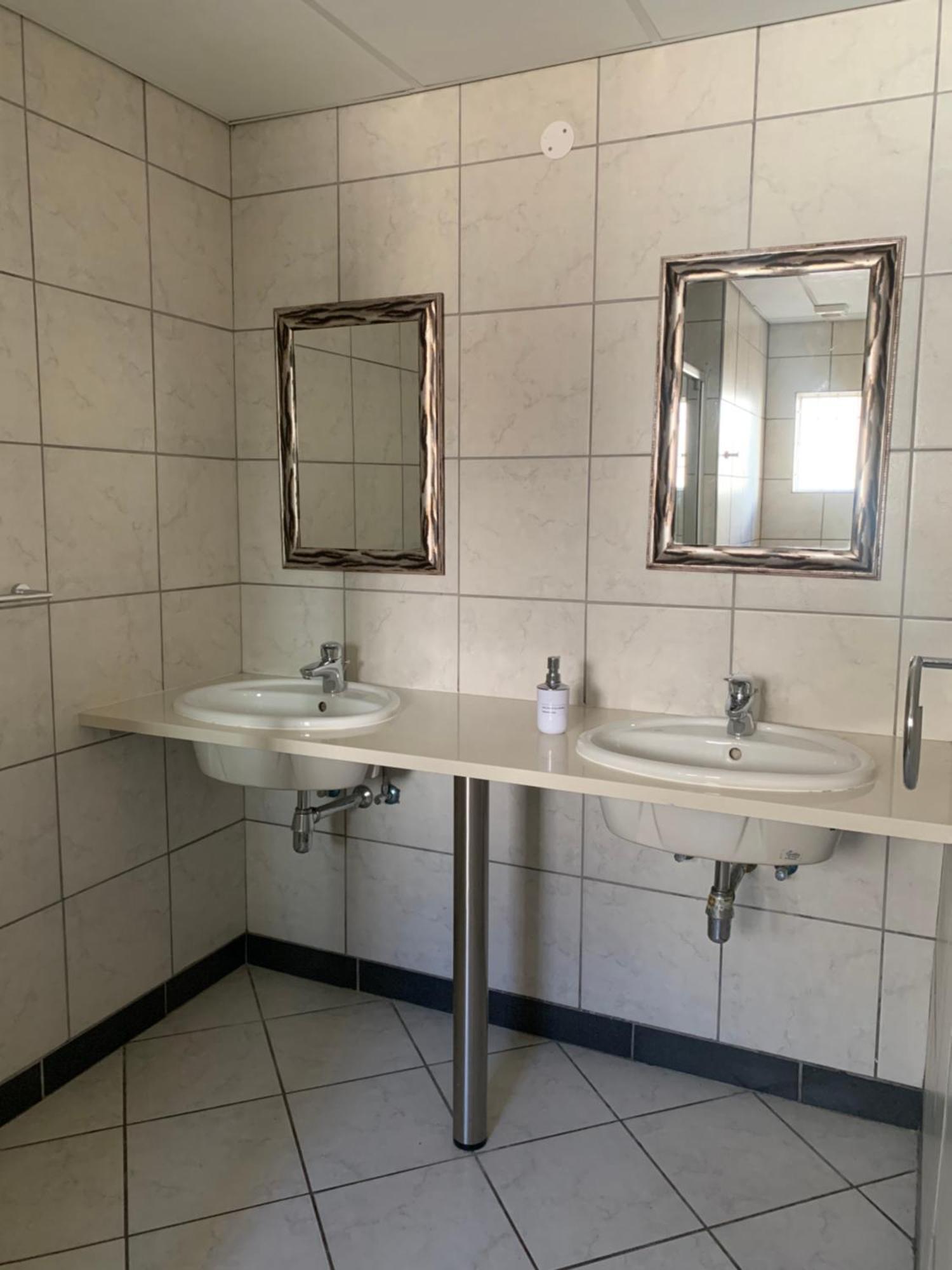 Hotel Pension Casa Africana Windhoek Eksteriør billede